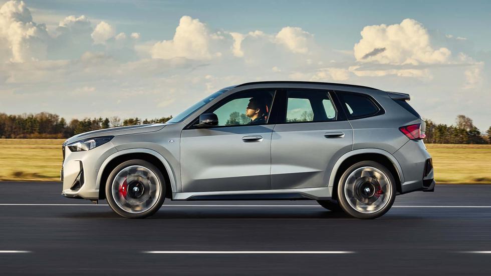 Πρεμιέρα με 300 ίππους και νέο infotainment για την BMW X1 M35i xDrive